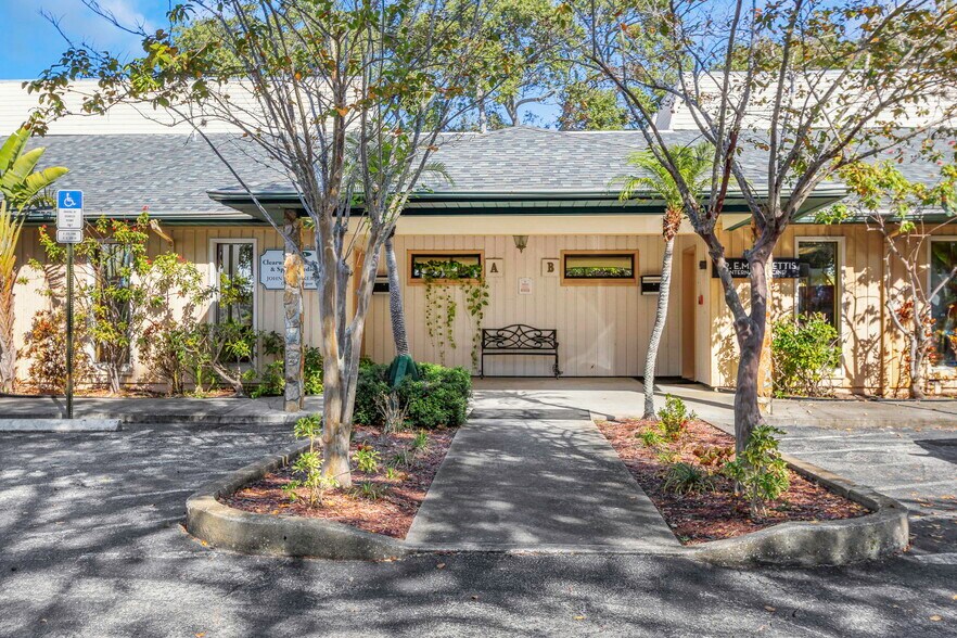 More Photos Of 701 N Hercules Ave, Clearwater Medical For Lease