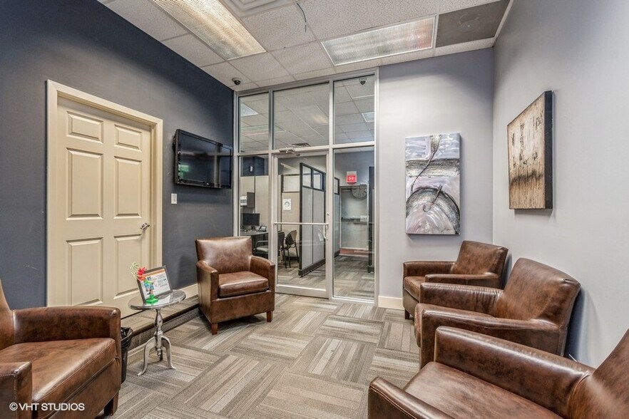 More Photos Of 6500 W College Dr, Palos Heights Flex For Sale