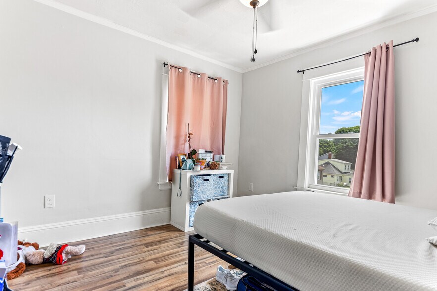 More Photos Of 51 Tanguay St, Sanford Apartments For Sale