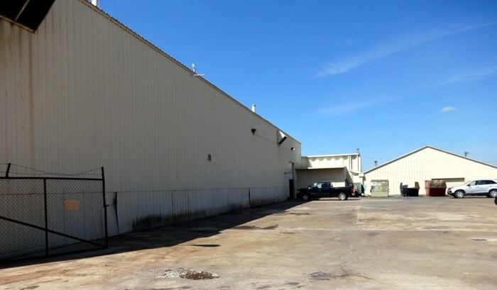 More Photos Of 1023 N Victor Ave, Tulsa Manufacturing For Sale