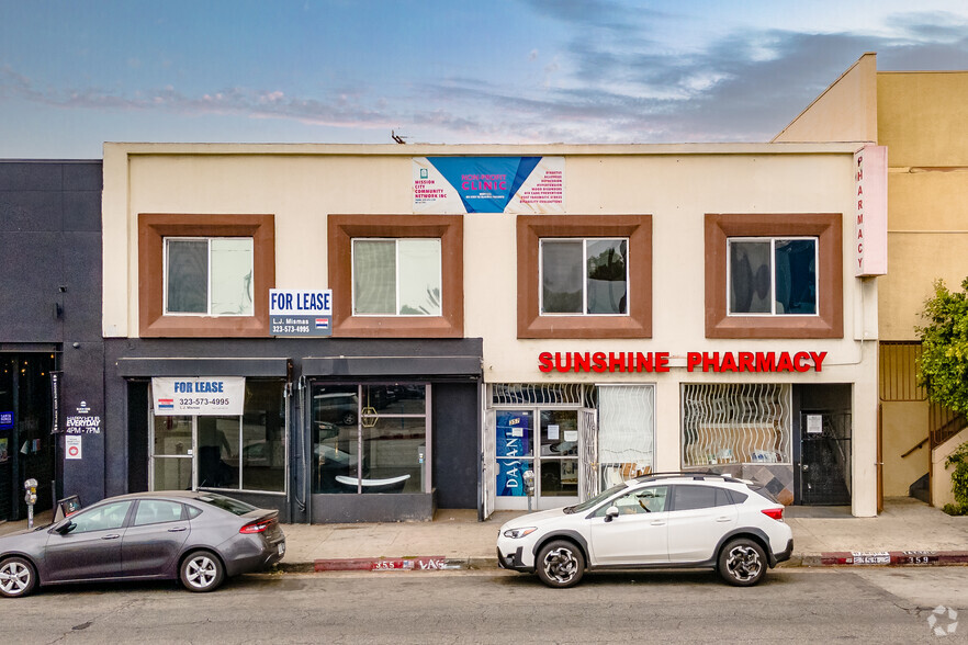 Primary Photo Of 355-359 N Fairfax Ave, Los Angeles Storefront Retail Office For Lease