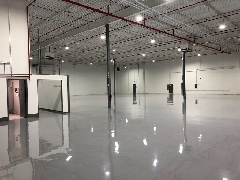 More Photos Of 710-712 Anita Ave, Antioch Manufacturing For Lease