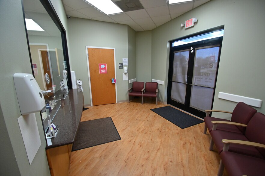 More Photos Of 5115 Palafox St, Pensacola Freestanding For Lease