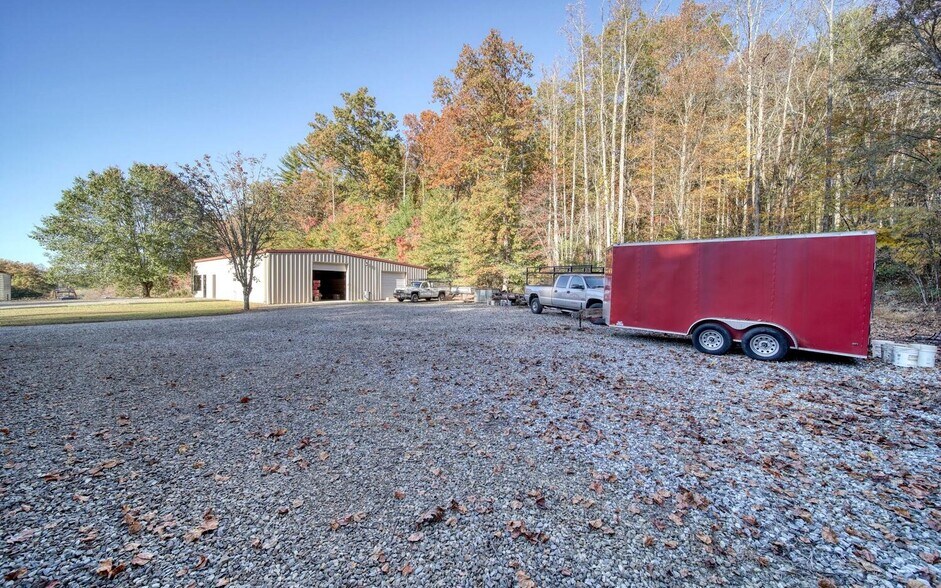 More Photos Of 72 Lance Crossing rd, Blairsville Industrial For Sale