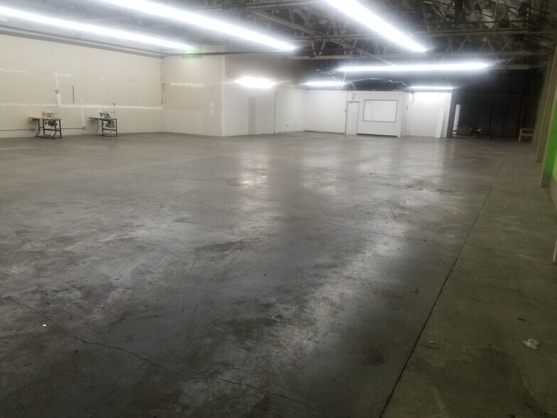 More Photos Of 620 S Clarence St, Los Angeles Manufacturing For Lease