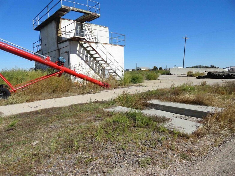 More Photos Of 6100 39th Street, Kearney Specialty For Sale