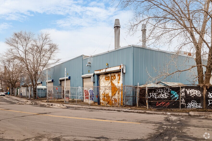 More Photos Of 5745-5795 Pl Turcot, Montréal Warehouse For Lease