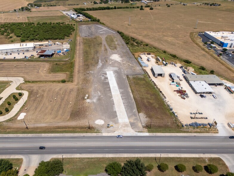 More Photos Of 1820 S Colorado St, Lockhart Land For Lease