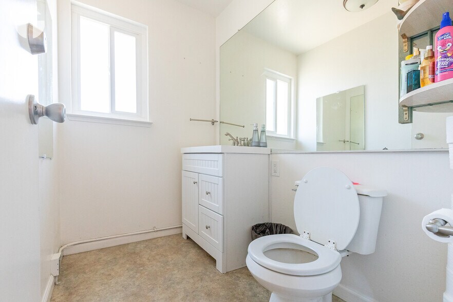 More Photos Of 917-923 Drever St, West Sacramento Office Residential For Sale