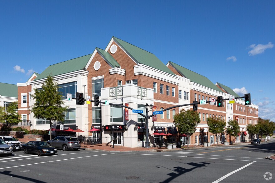 More Photos Of 3925 Chain Bridge Rd, Fairfax Office For Lease