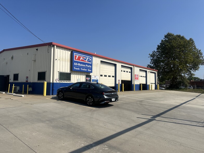 Primary Photo Of 5301 Crayton Ave, Cleveland Warehouse For Lease