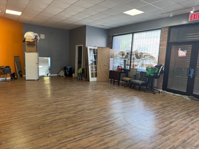 More Photos Of 1274 Flushing Ave, Brooklyn Warehouse For Lease