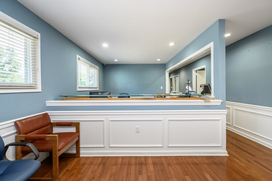 More Photos Of 438 Main St, Spotswood Medical For Sale