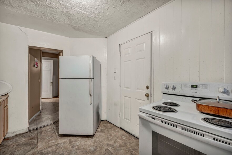 More Photos Of 2127 W 100th St, Cleveland Multifamily For Sale