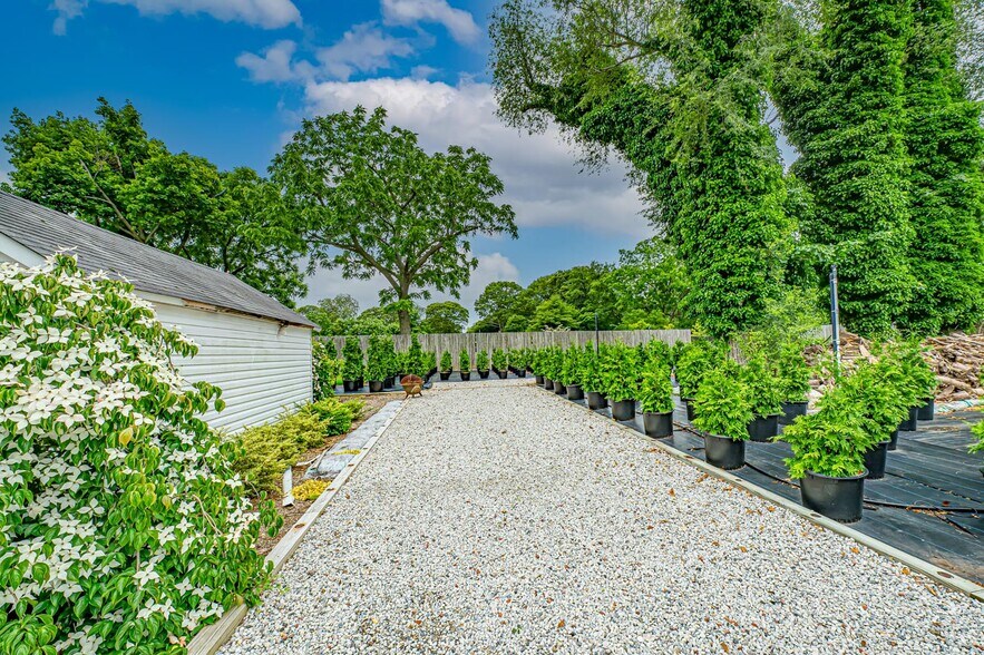 More Photos Of 185 N Country Rd, Mount Sinai Garden Center For Sale