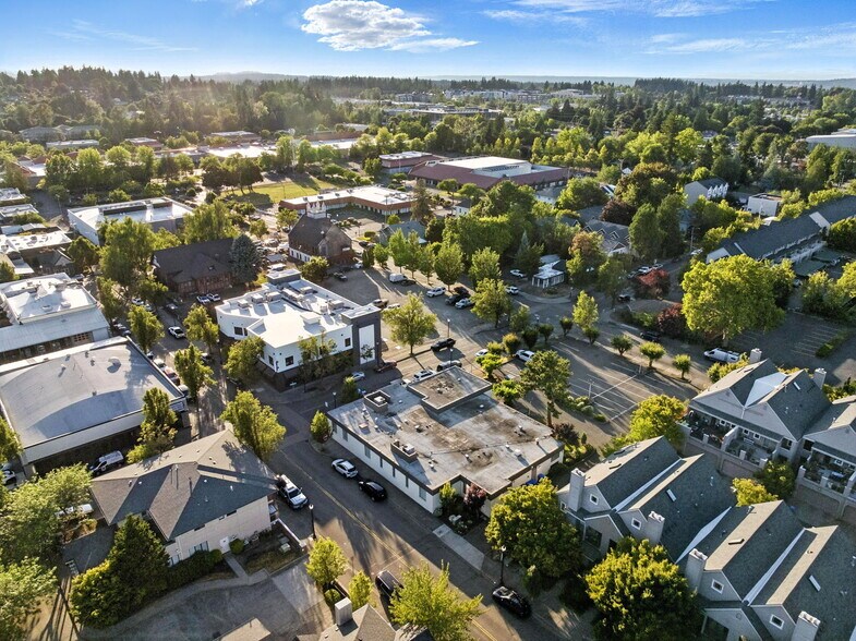 More Photos Of 400 NE Roberts Ave, Gresham Medical For Sale