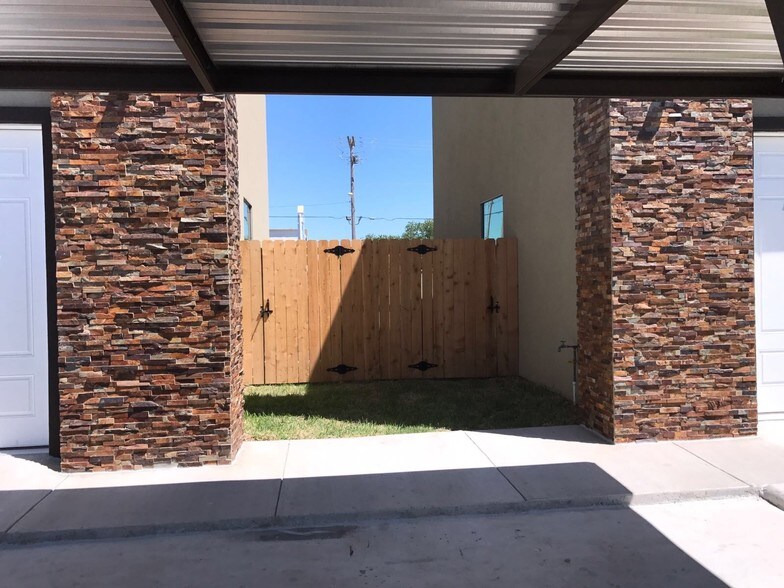 More Photos Of 1202 Upas Dr, Edinburg Apartments For Sale