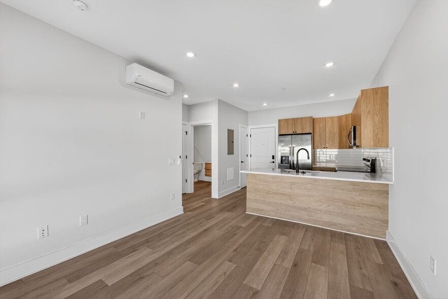 More Photos Of 234 W Chelten Ave, Philadelphia Apartments For Lease