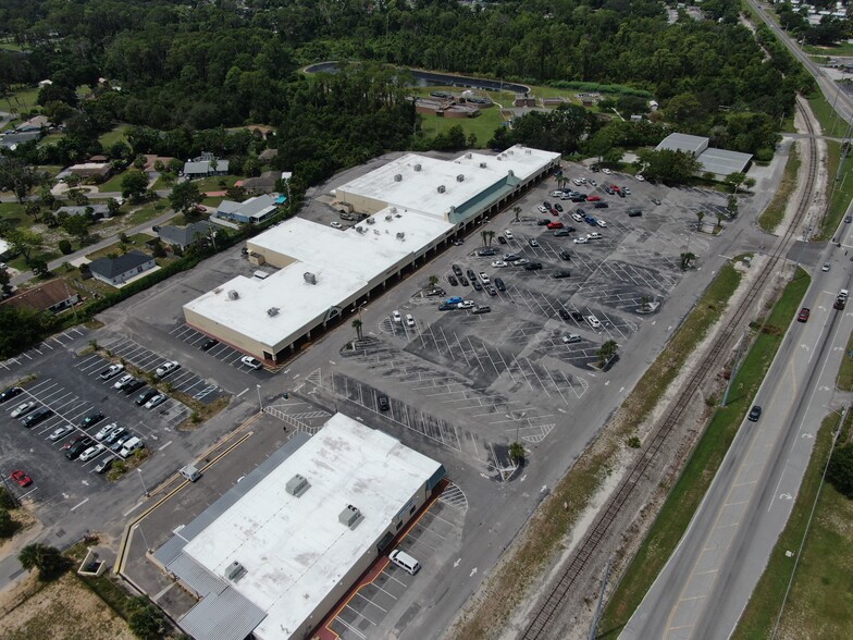 Primary Photo Of 2700-2738 W Old Highway 441, Mount Dora Storefront Retail Office For Sale