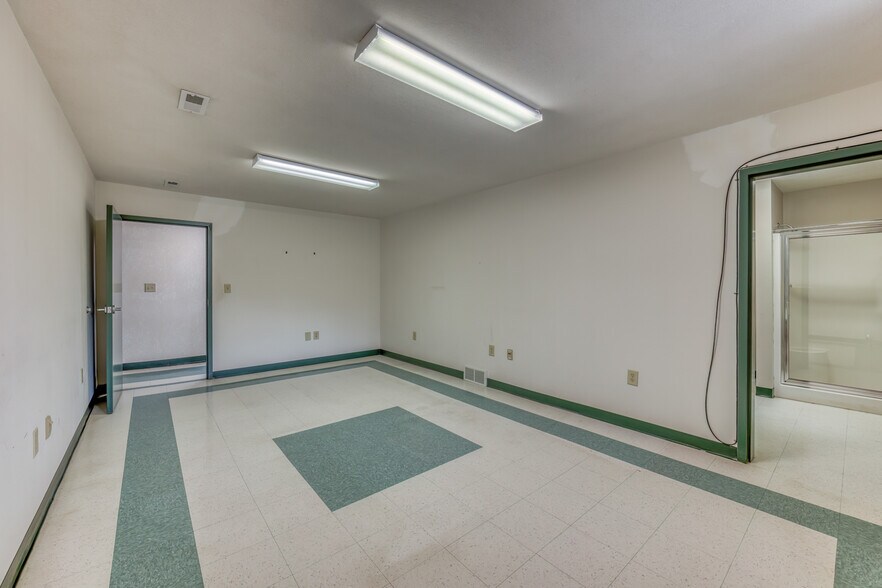 More Photos Of 3545 W Market St, Johnson City Industrial For Sale