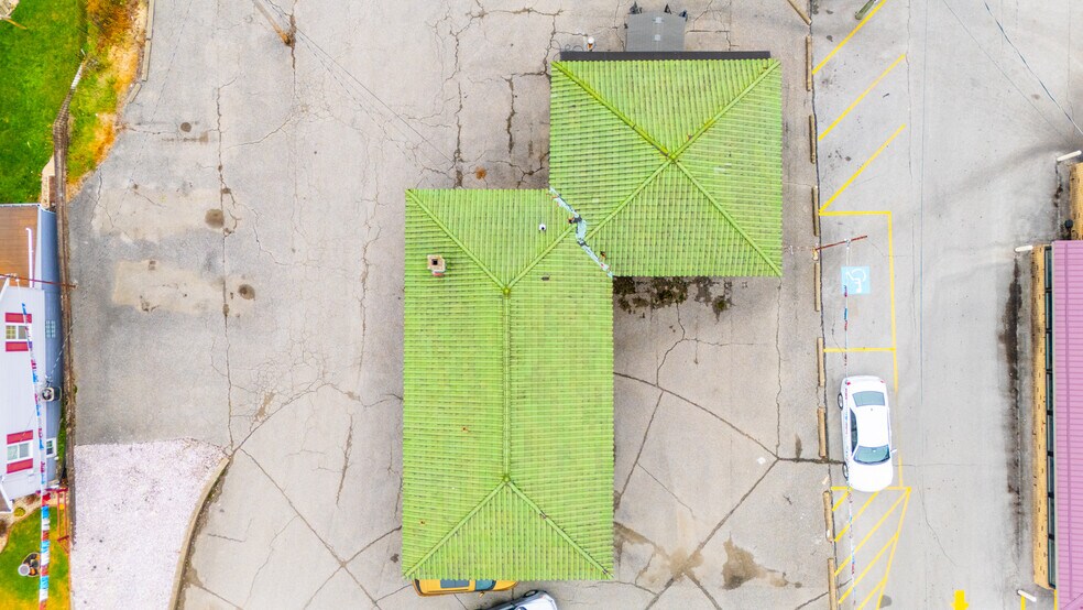 More Photos Of 881 National Rd, Bridgeport Restaurant For Sale