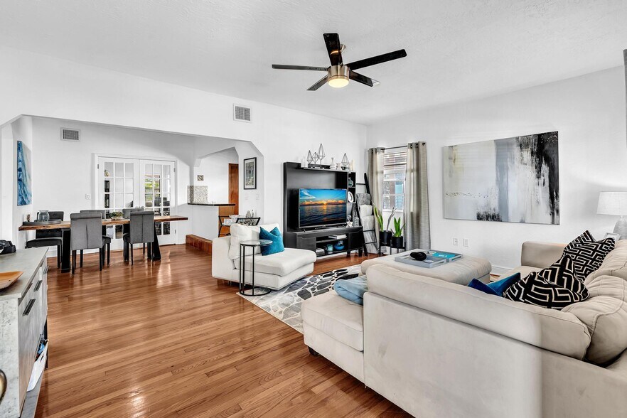 More Photos Of 836 W 40th St, Miami Beach Apartments For Sale