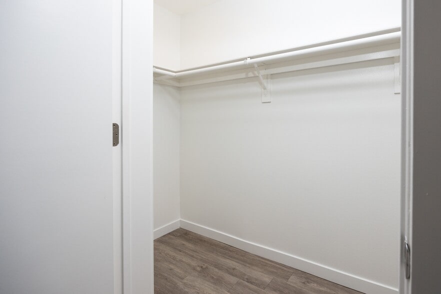 More Photos Of 12035 Wilshire Blvd, Los Angeles Apartments For Sale