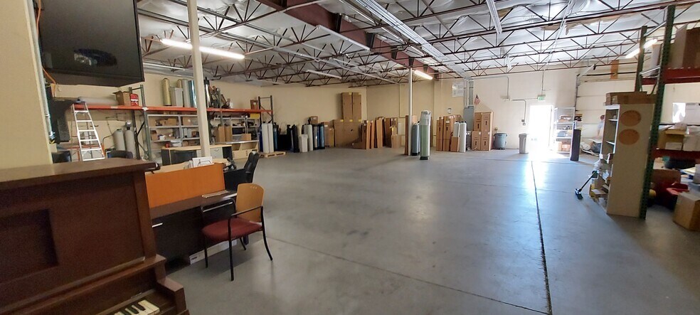 More Photos Of 7399 S Tucson Way, Centennial Flex For Lease