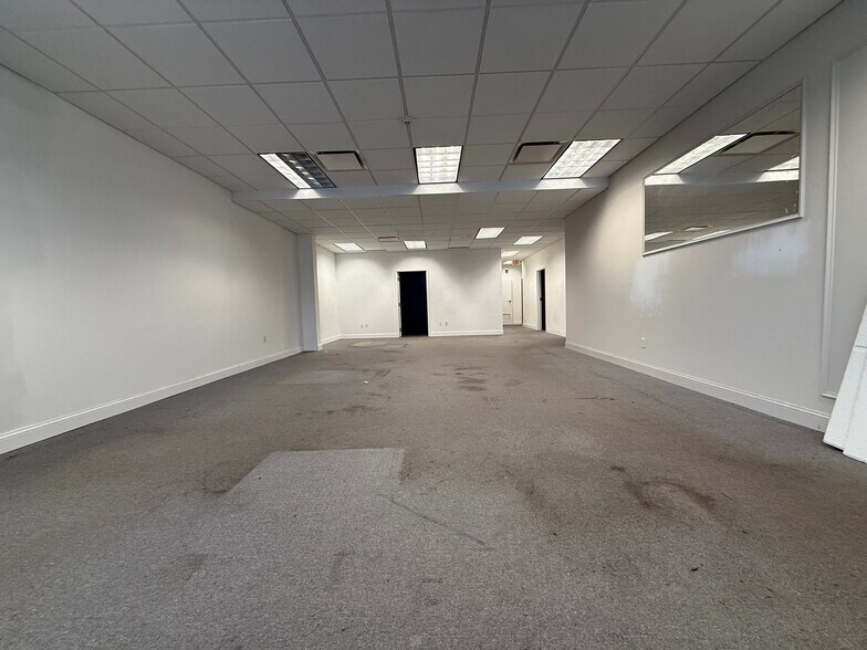 More Photos Of 112 Main St, Norwalk Medical For Lease