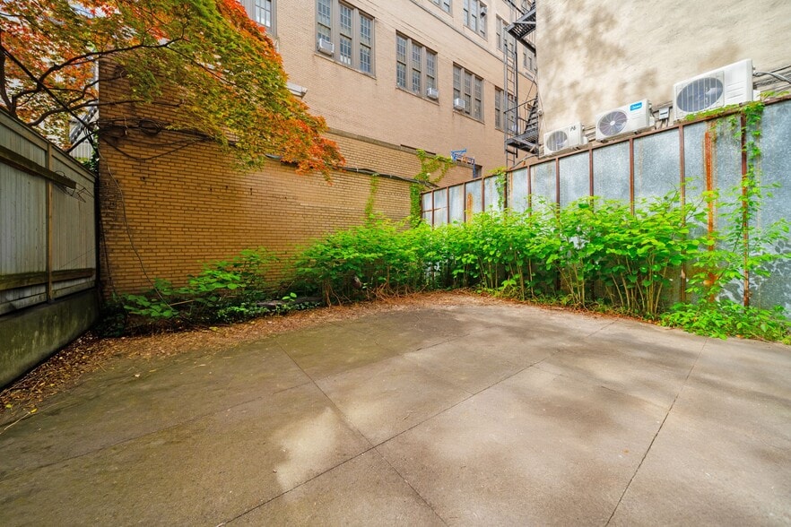 More Photos Of 336 W 19th St, New York Apartments For Sale