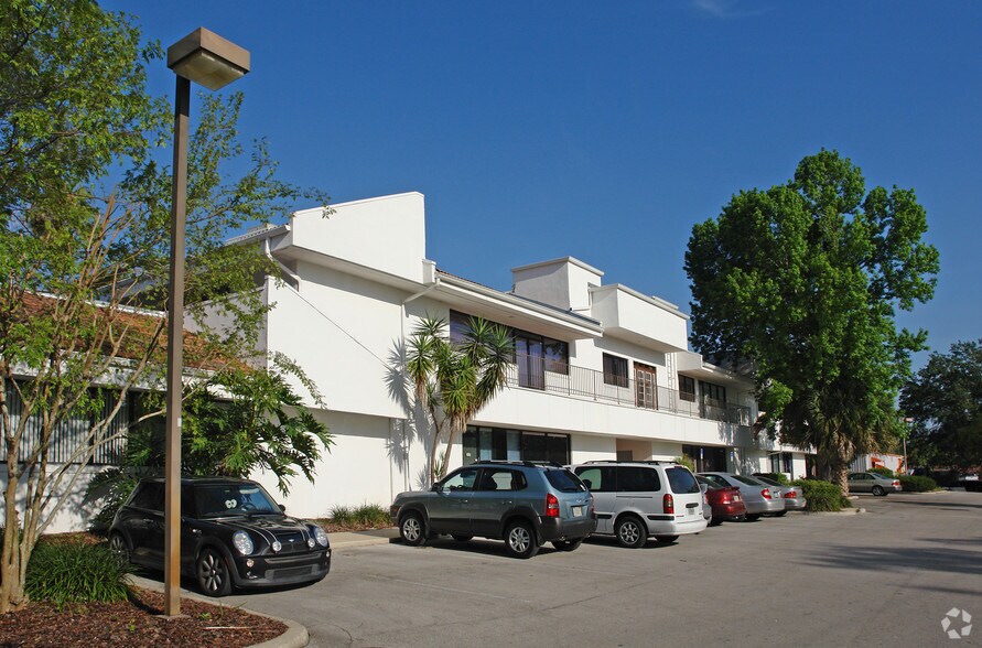 More Photos Of 1750 W Broadway, Oviedo Office For Lease