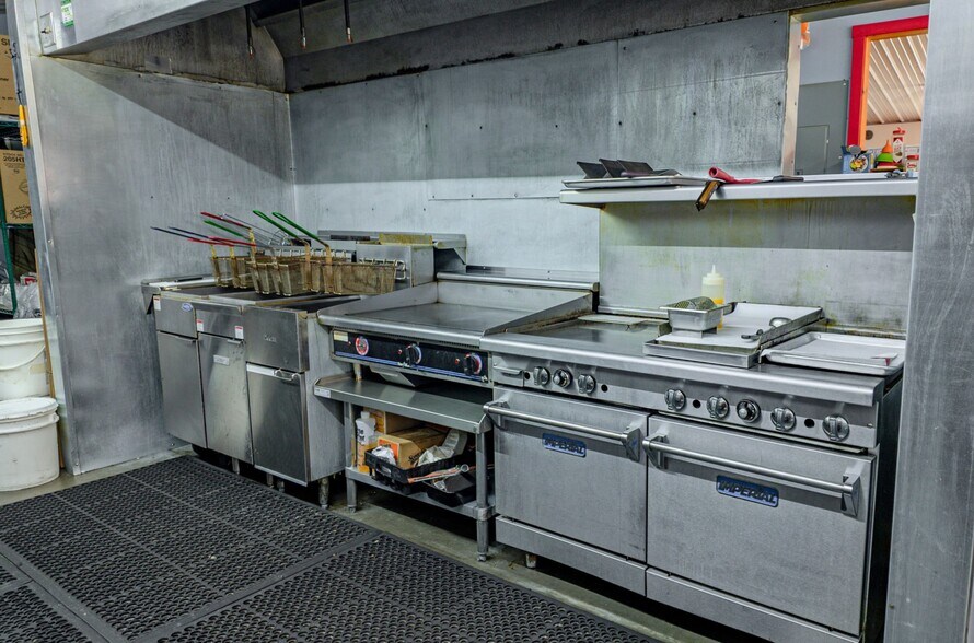 More Photos Of 8759 W US Highway 54, Roach Restaurant For Sale