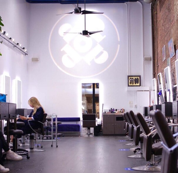 More Photos Of 170 Mercer St, New York Storefront For Sale