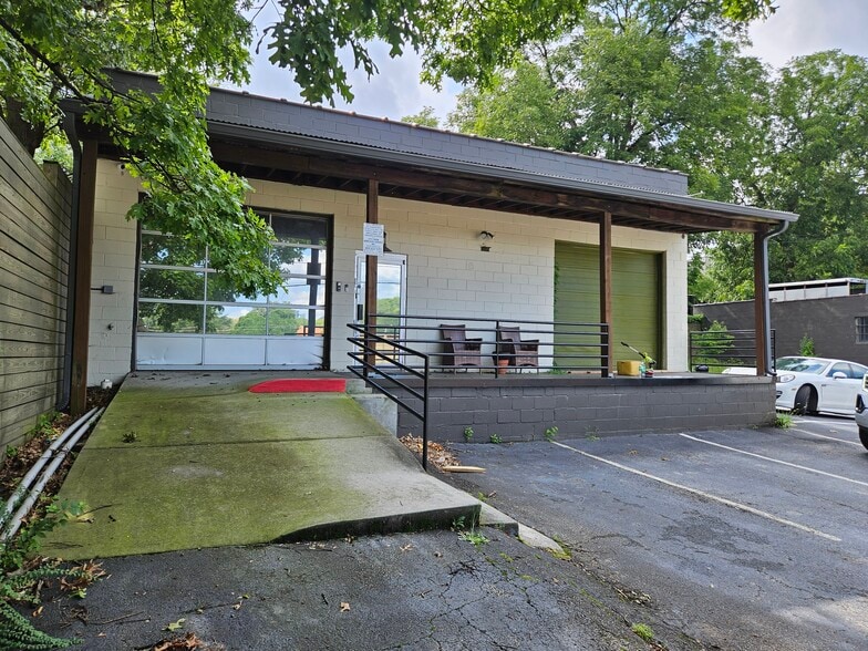 More Photos Of 949 Image Ave NW, Atlanta Loft Creative Space For Lease