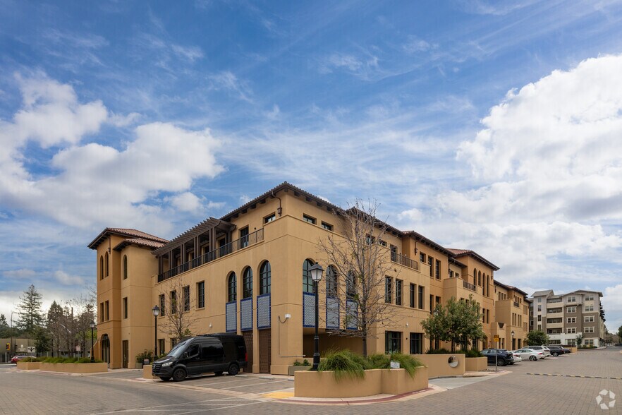 More Photos Of 300 El Camino Real, Menlo Park Office For Lease
