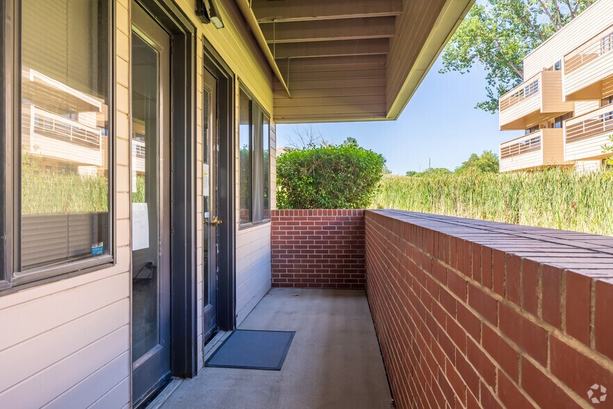 More Photos Of 8853-8859 Fox Dr, Thornton Coworking Space