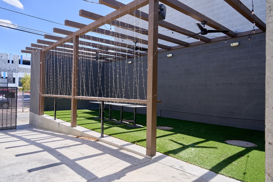 More Photos Of 1421 S Main St, Las Vegas Restaurant For Lease