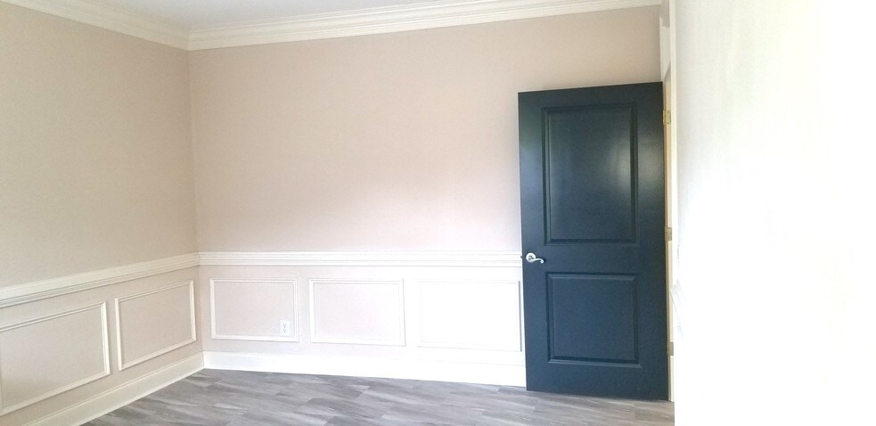 More Photos Of 5400 Laurel Springs Pky, Suwanee Office For Sale