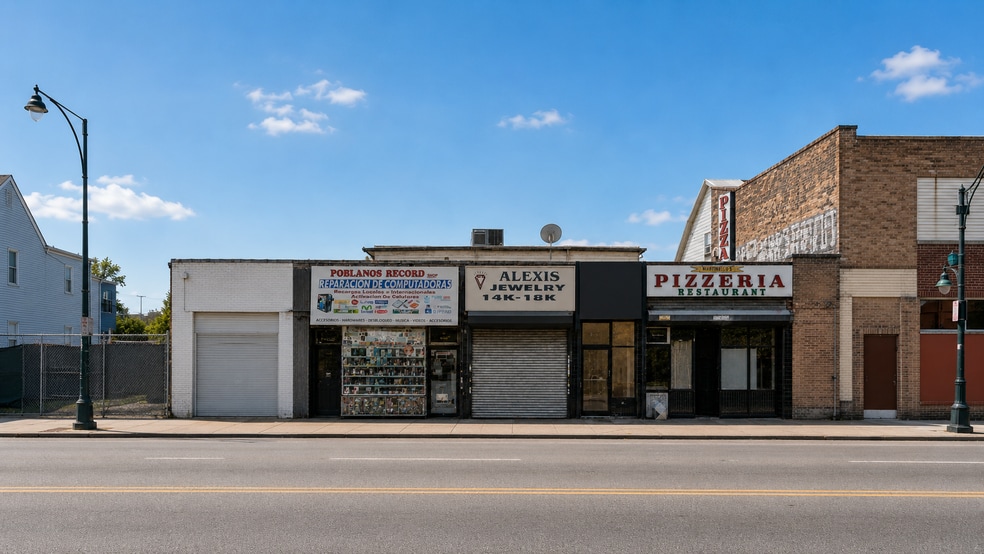 More Photos Of 9506 Roosevelt Ave, Jackson Heights Storefront For Lease