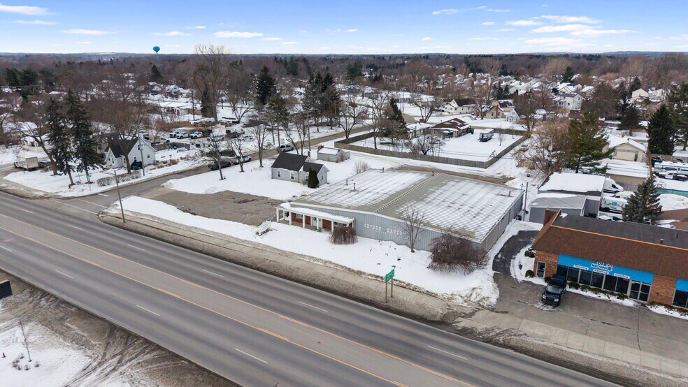 More Photos Of 690 S Lapeer Rd, Oxford Warehouse For Sale