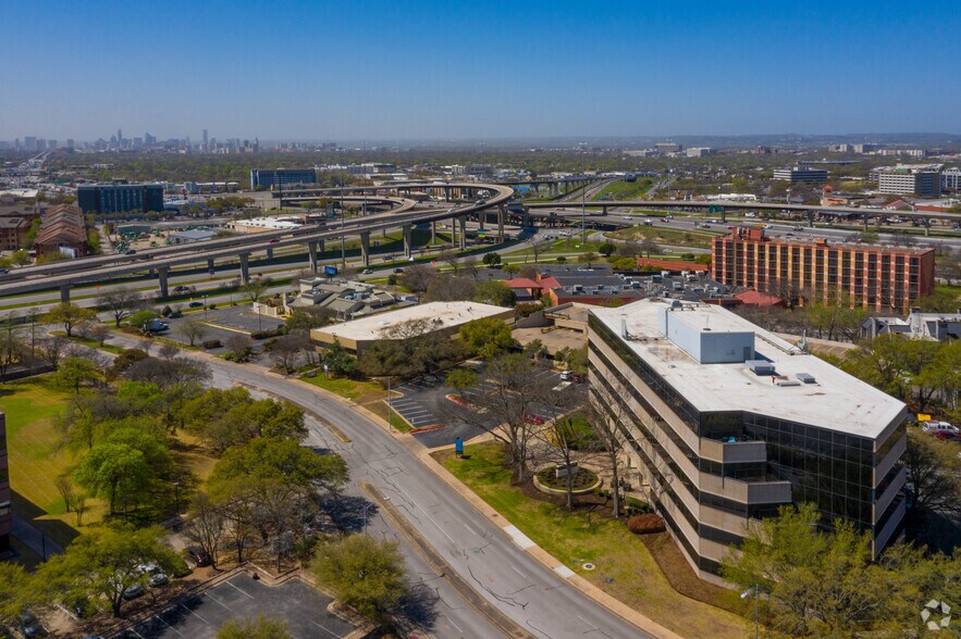 More Photos Of 6300 La Calma Dr, Austin Office For Lease