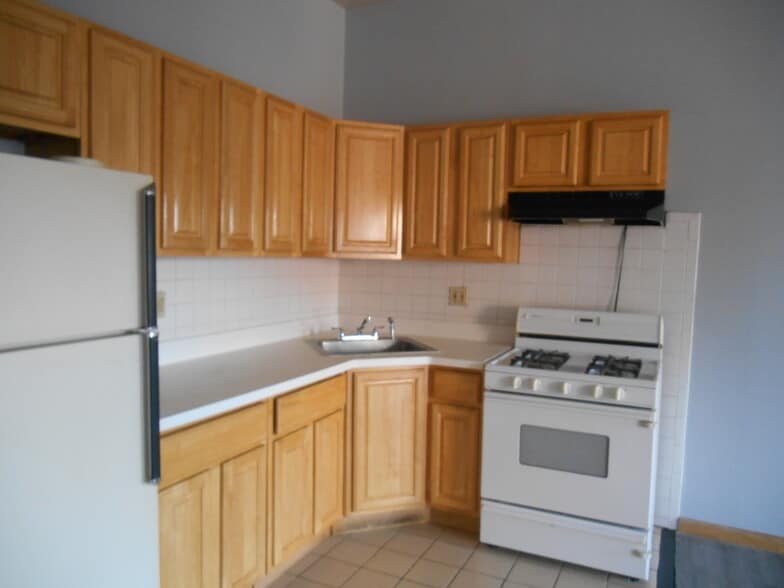 More Photos Of 358 Grove St, Jersey City Storefront Retail Residential For Lease