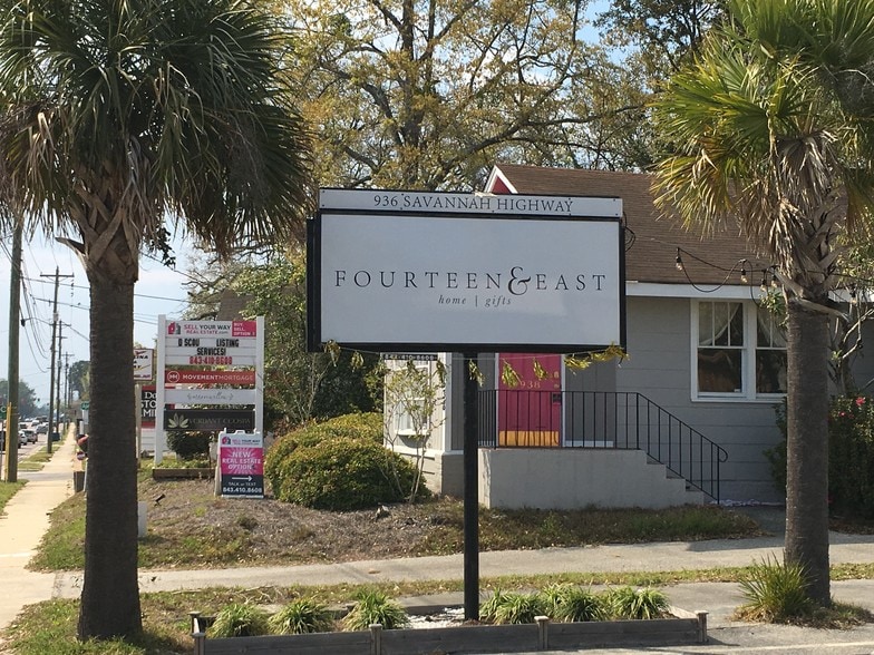 More Photos Of 936 Savannah Hwy, Charleston Freestanding For Lease