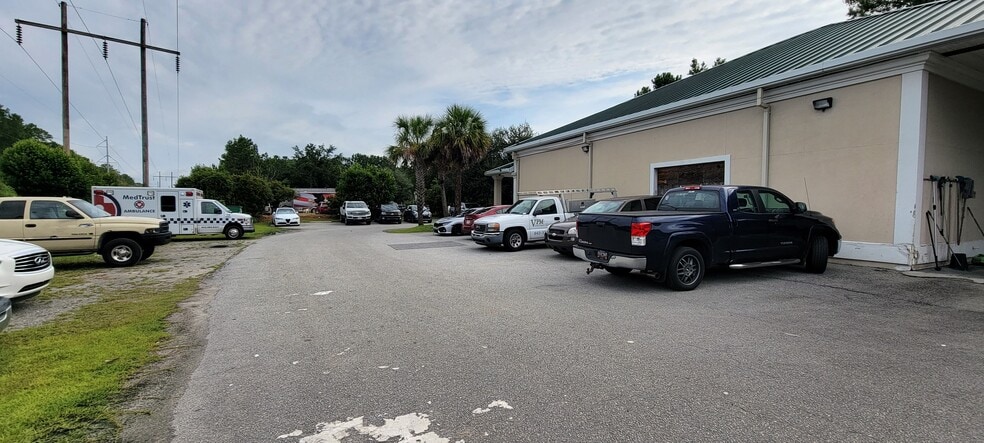 More Photos Of 452 Browns Cove Rd, Ridgeland Flex For Sale