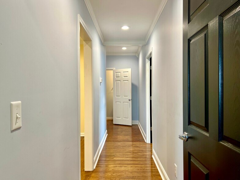 More Photos Of 103 N High St, Franklin Office Residential For Sale