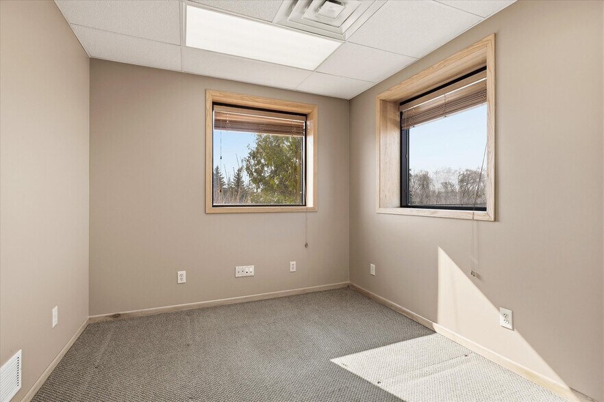 More Photos Of , Anoka Unknown For Sale