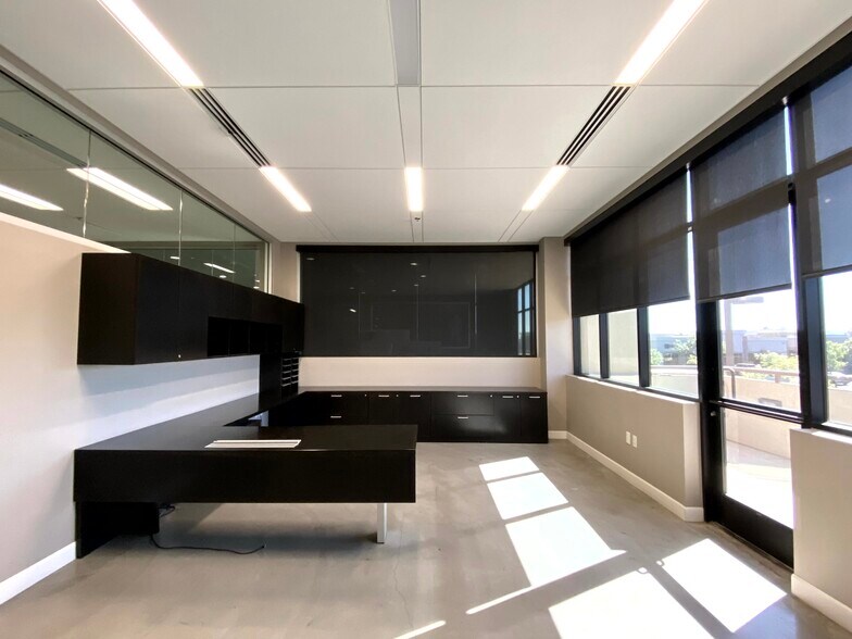 More Photos Of 6010 S Durango Dr, Las Vegas Loft Creative Space For Sale