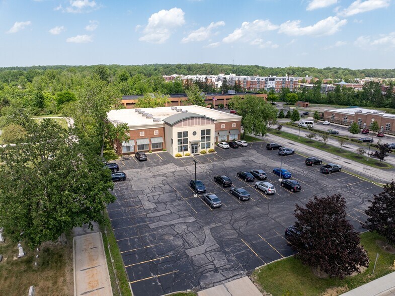 More Photos Of 32875 Solon Rd, Solon Medical For Sale