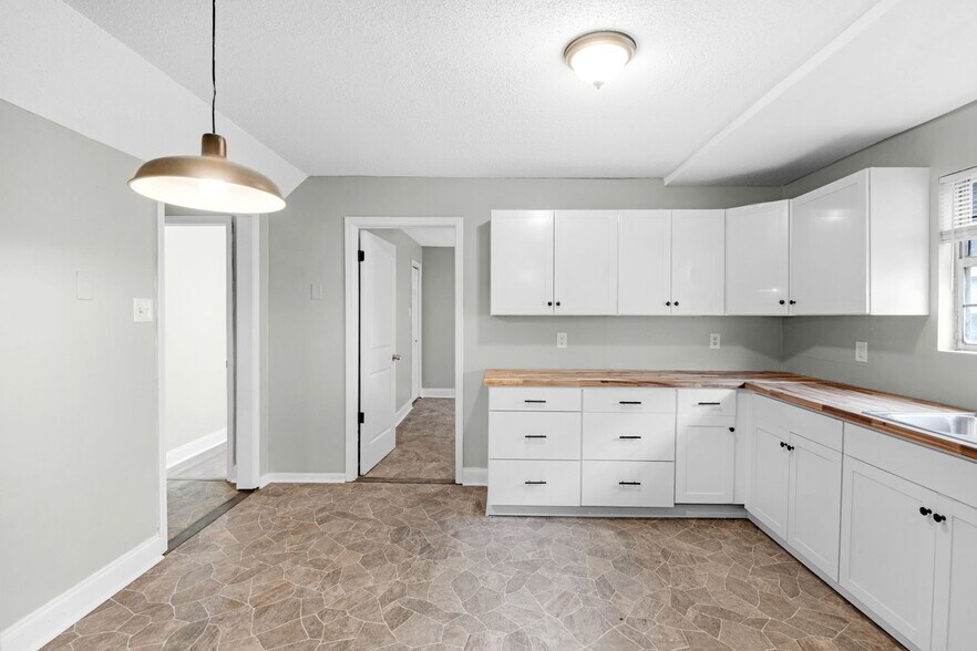 More Photos Of , Maryville Multifamily For Sale