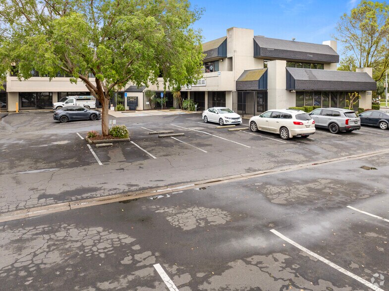 More Photos Of 2321 W March Ln, Stockton Office For Sale